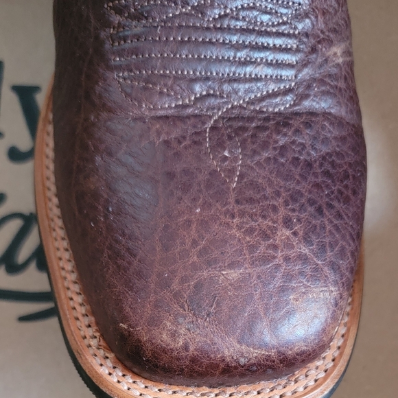 Men's size 10.5 - Picture 13 of 15